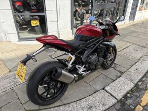 Used Triumph SPEED TRIPLE 1200 RR SPEED TRIPLE 1200 RR | Image 4