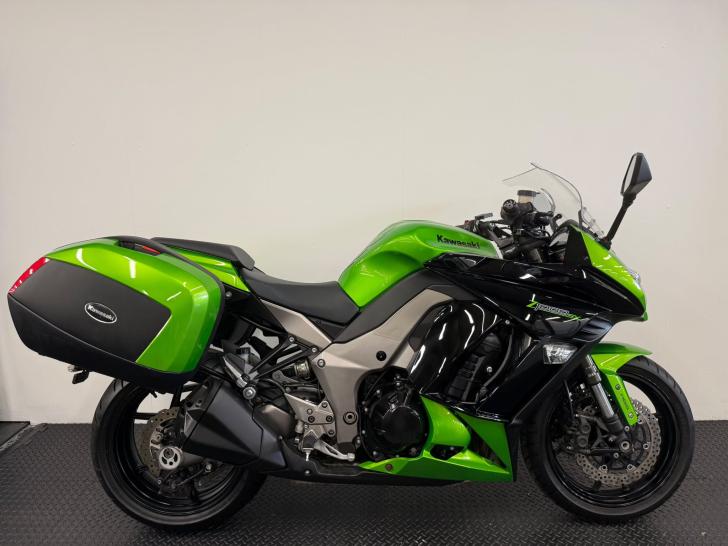 Here's a photo of the KAWASAKI Z1000SX, currently available for sale