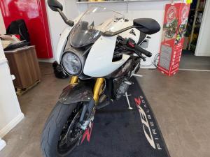 Used Triumph SPEED TRIPLE 1200 RR SPEED TRIPLE 1200 RR | Image 3