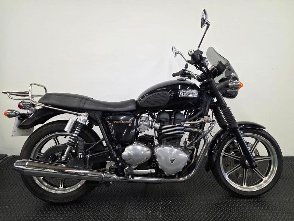 Main photo of this Used Triumph BONNEVILLE that's available to buy at KH Motorcycles - Sandiacre, located in Nottingham