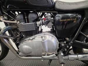 Used Triumph BONNEVILLE BONNEVILLE | Image 2