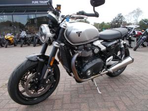 Used Triumph SPEED TWIN 1200 SPEED TWIN 1200 | Image 2