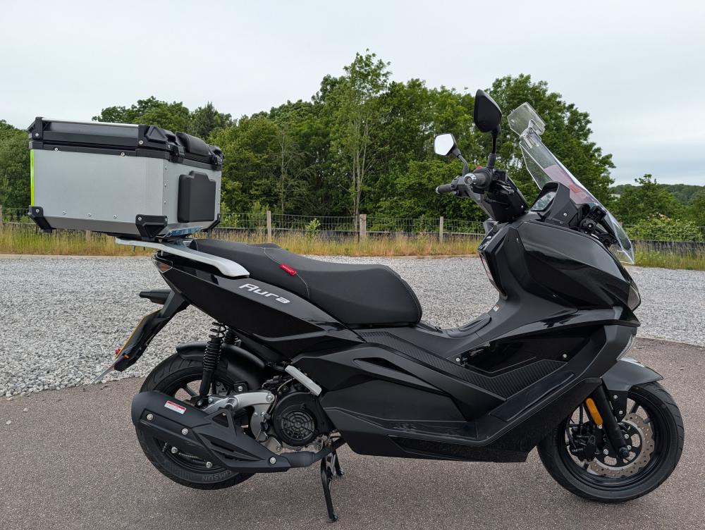 Main photo of this Used Lexmoto AURA 125 E55 that's available to buy at Motorbikes 1980 Ltd, located in Congleton