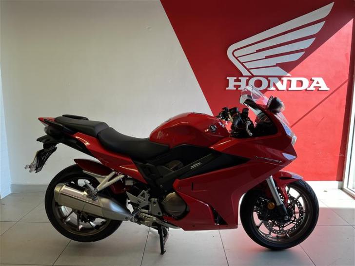 Here's a photo of the HONDA VFR800F, currently available for sale