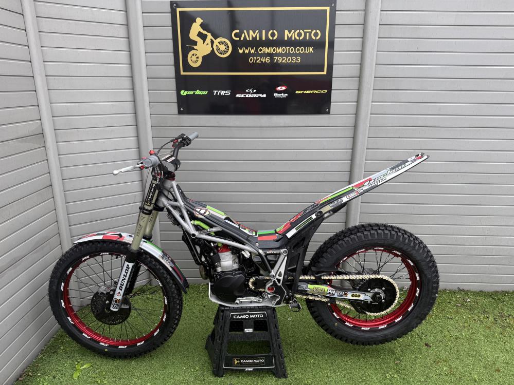 Main photo of this Used Vertigo NITRO RS 300 that's available to buy at Camio Moto, located in Chesterfield