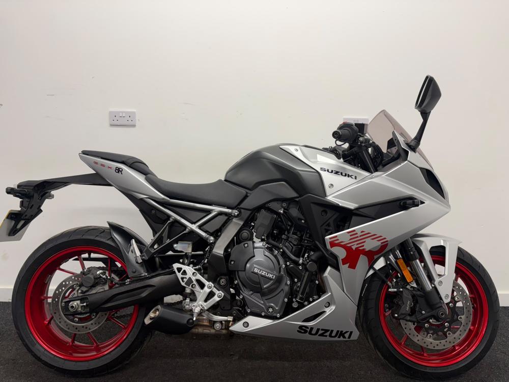Main photo of this Used Suzuki GSX-8R that's available to buy at KH Motorcycles Milton Keynes, located in Milton Keynes