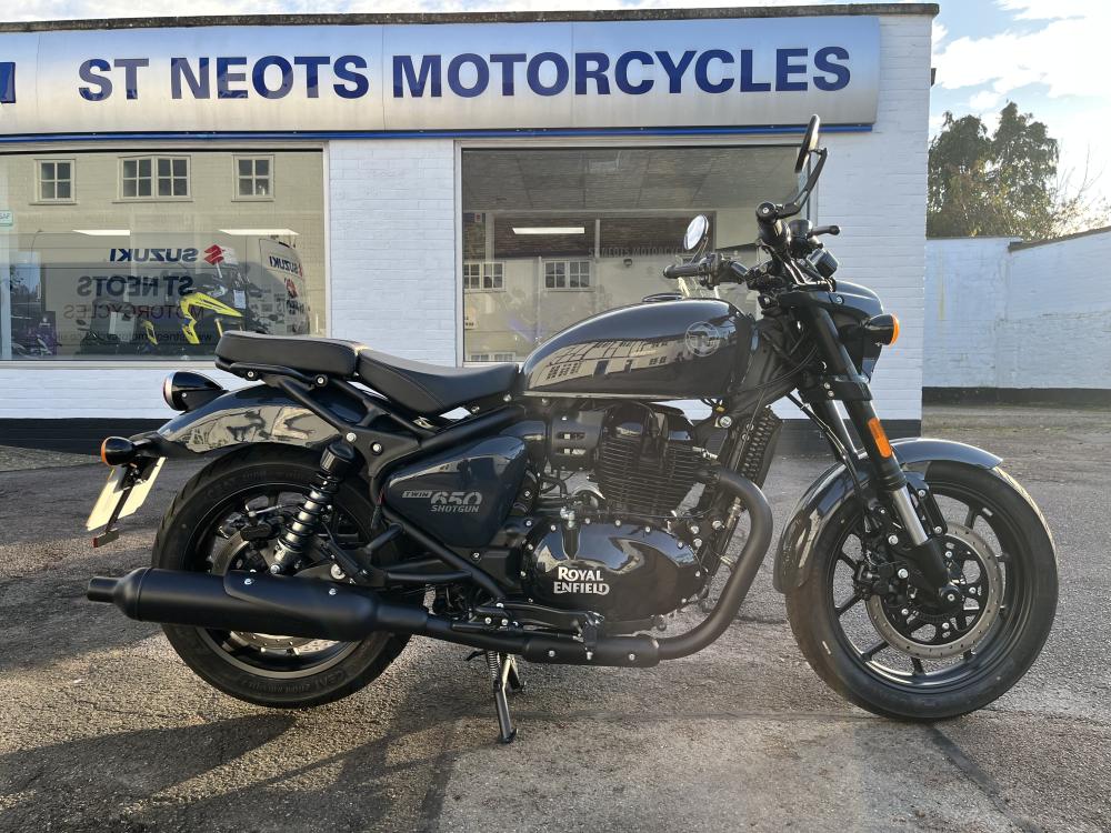Main photo of this Used Royal Enfield SHOTGUN 650 that's available to buy at St Neots Motorcycles, located in St Neots