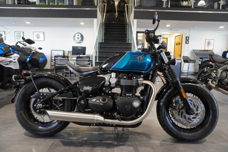 New Triumph BONNEVILLE BOBBER