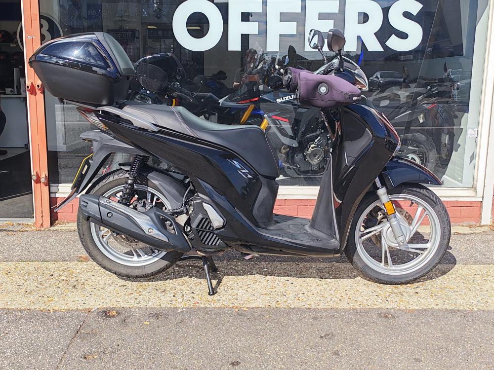 Main photo of this Used Honda SH125I that's available to buy at John's of Romford Suzuki, located in Romford