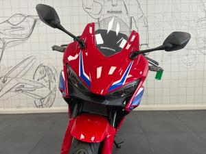 New Honda CBR500R E-CLUTCH CBR500R E-CLUTCH | Image 3