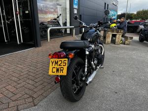 Used Triumph BONNEVILLE BONNEVILLE T100 | Image 3