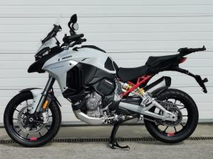 Used Ducati MULTISTRADA V4 S MULTISTRADA V4 S TRAVEL & RADAR | Image 2