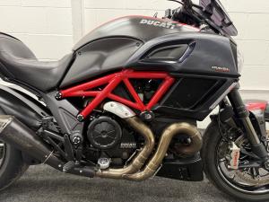Used Ducati DIAVEL DIAVEL CARBON | Image 2