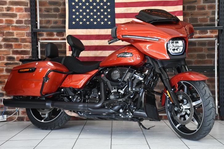 Used Harley-Davidson STREET GLIDE