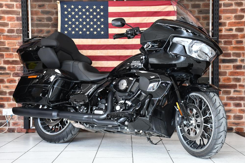 Main photo of this Used Harley-Davidson FLTRK ROAD GLIDE LIMITED that's available to buy at H-D Leeds, located in Leeds