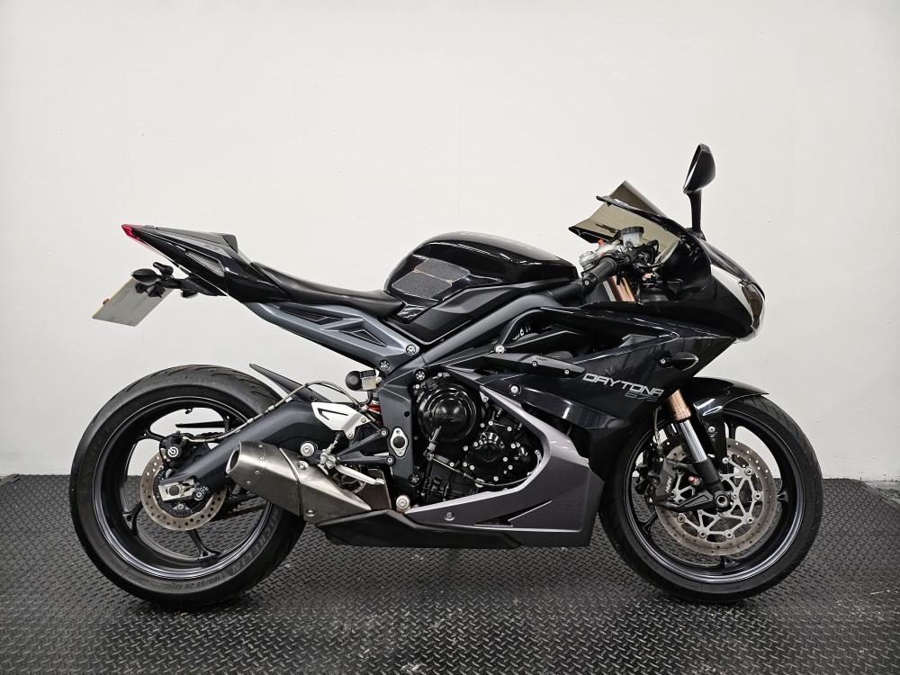 Main photo of this Used Triumph DAYTONA that's available to buy at KH Motorcycles - Sandiacre, located in Nottingham
