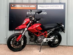 Watch video of Ducati HYPERMOTARD HYPERMOTARD 1100 in Abingdon