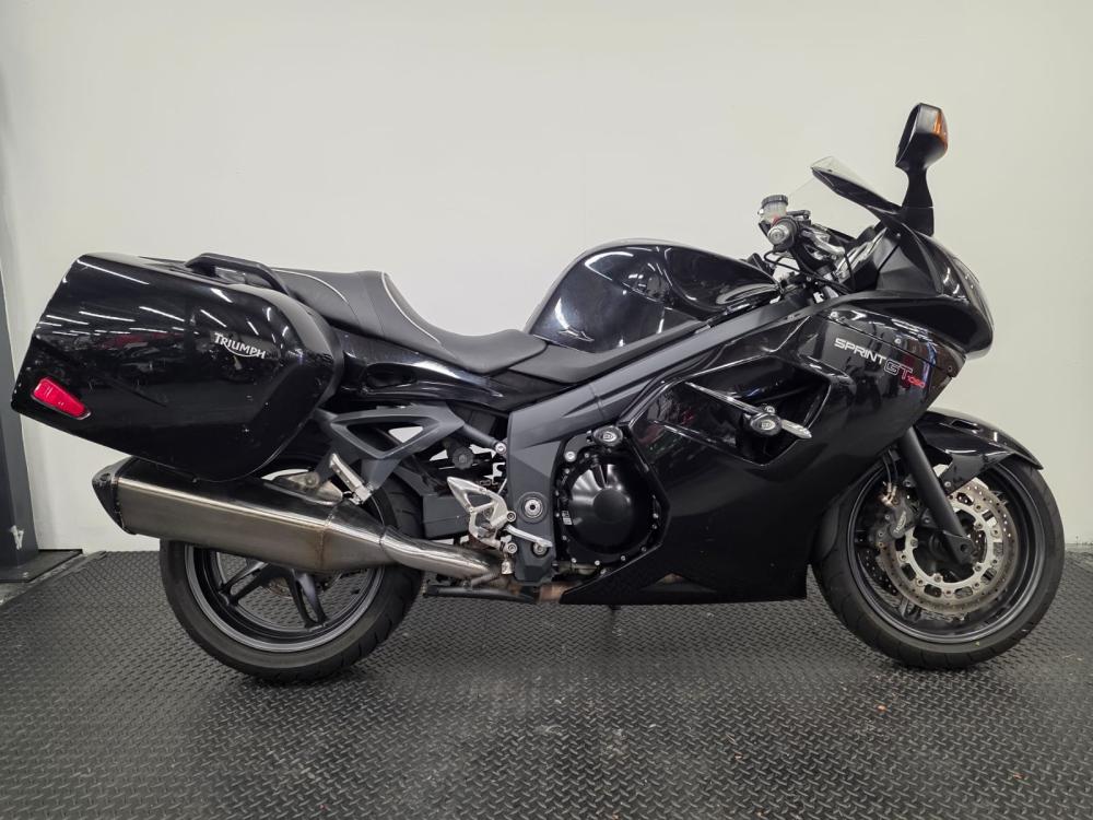 Main photo of this Used Triumph SPRINT that's available to buy at KH Motorcycles - Sandiacre, located in Nottingham