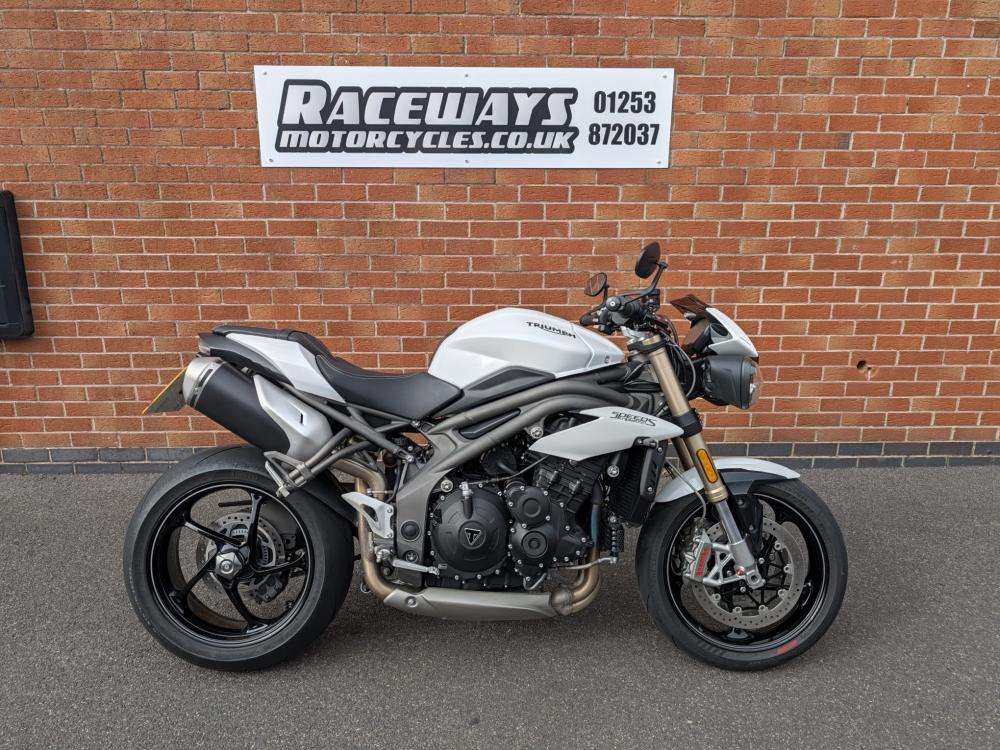 Main photo of this Used Triumph SPEED TRIPLE that's available to buy at Raceways Motorcycles, located in Fleetwood