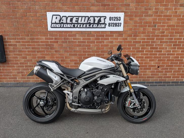 Used Triumph SPEED TRIPLE 1050 S