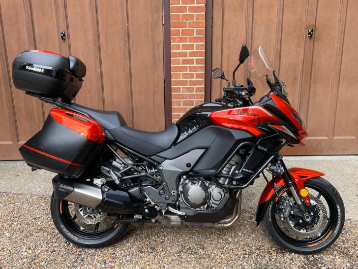 Here's a photo of the KAWASAKI VERSYS 1000, currently available for sale
