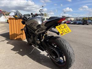 Used Triumph STREET TRIPLE 765 RS STREET TRIPLE 765 RS | Image 2