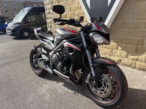 Used Triumph STREET TRIPLE 765 RS STREET TRIPLE 765 RS | Image 4