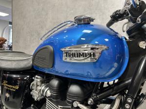 Used Triumph BONNEVILLE BONNEVILLE T100 | Image 4