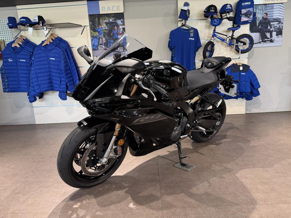 Main photo of this Ex Demo Yamaha YZF that's available to buy at Mott Motorcycles, located in Basingstoke