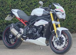 Used Triumph SPEED TRIPLE R SPEED TRIPLE R | Image 2
