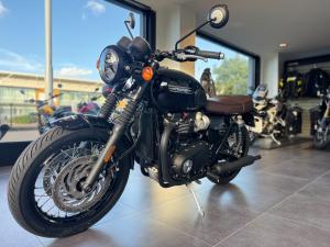Ex Demo Triumph BONNEVILLE BONNEVILLE T120 BLACK | Image 3