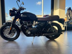 Ex Demo Triumph BONNEVILLE BONNEVILLE T120 BLACK | Image 4