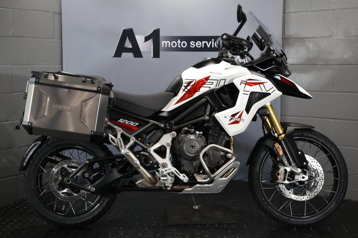 Triumph TIGER 1200 DESERT EDITION