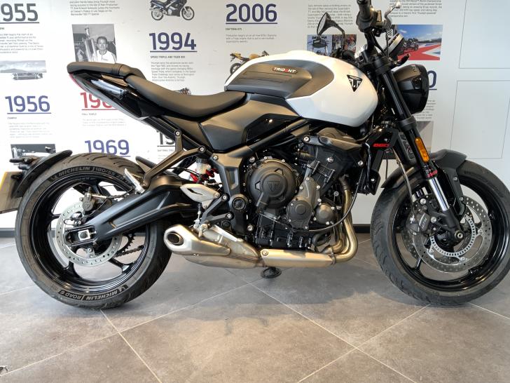Triumph TRIDENT 660