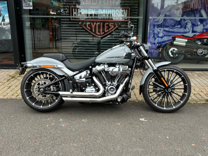 Harley-Davidson SOFTAIL FXBR BREAKOUT