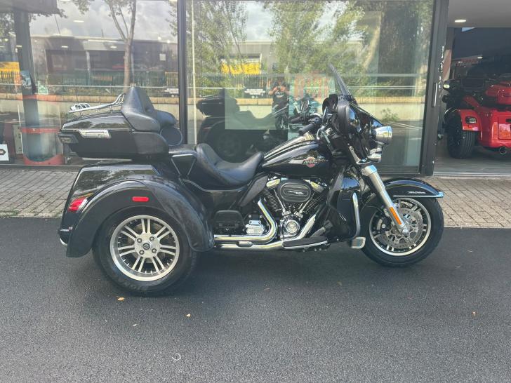 Harley-Davidson TRI GLIDE ULTRA 