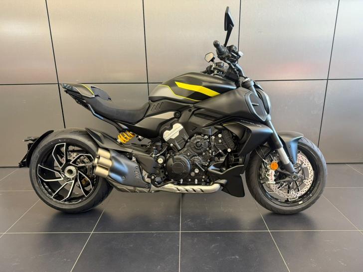 Ducati DIAVEL V4