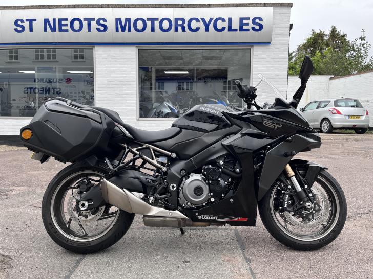 Suzuki GSX-S1000GT
