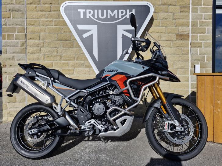 Triumph TIGER 900 DESERT EDITION