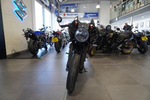 Triumph THRUXTON 400