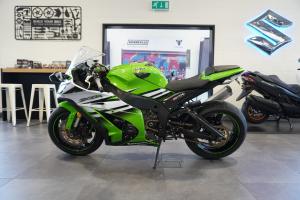 Kawasaki NINJA ZX-10R 40TH ANNIVERSARY EDITION