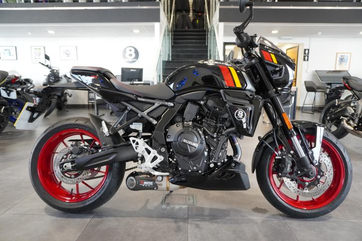 SUZUKI GSX-8TT