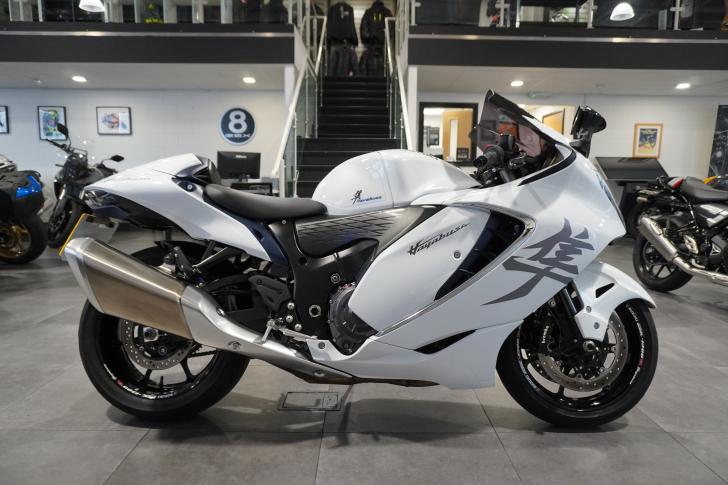 SUZUKI GSX1300R HAYABUSA