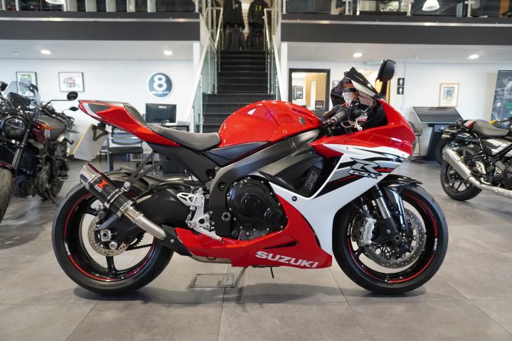 SUZUKI GSX-R600