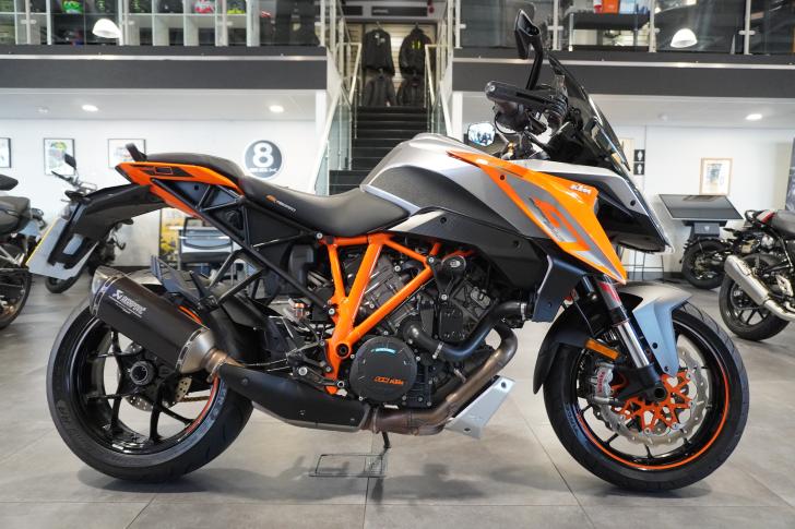 KTM 1290 SUPER DUKE GT ABS