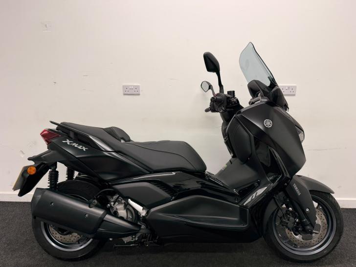 YAMAHA XMAX 300 TECH MAX