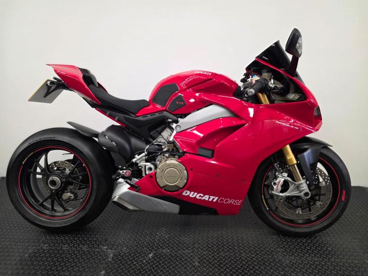 Ducati PANIGALE V4 S