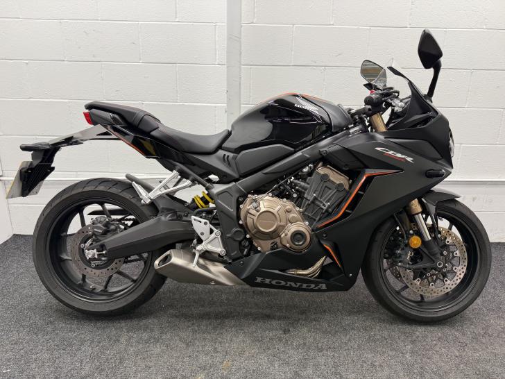 Honda CBR 650R