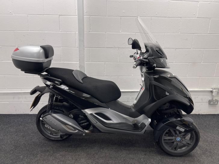 Piaggio MP3 300 YOURBAN LT