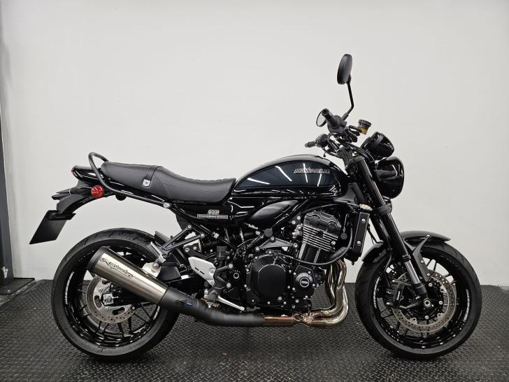 Kawasaki Z900 RS BLACK BALL EDITION